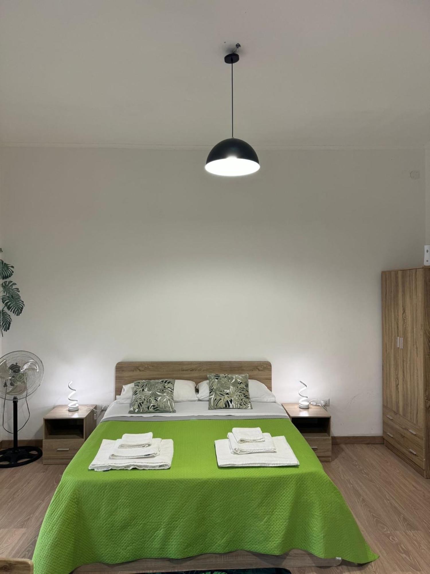 Tikiroom Lamezia Terme Luaran gambar